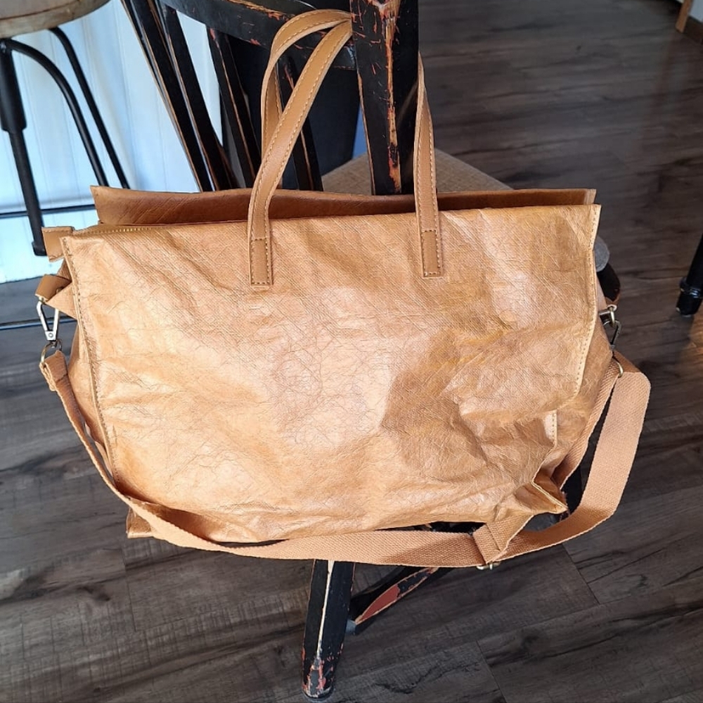 Thin canvas tote bag